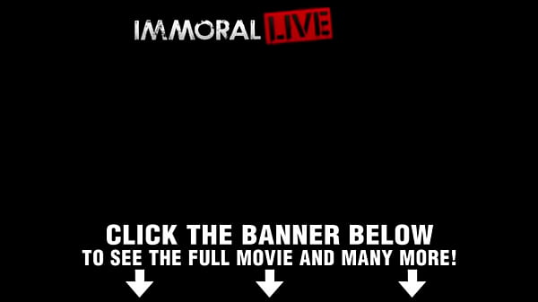 Nonton Tiny Baddie W Braces Laya Rae & Riley Star Squirting Threesome&ndash; Squirt God 4k thumbnail