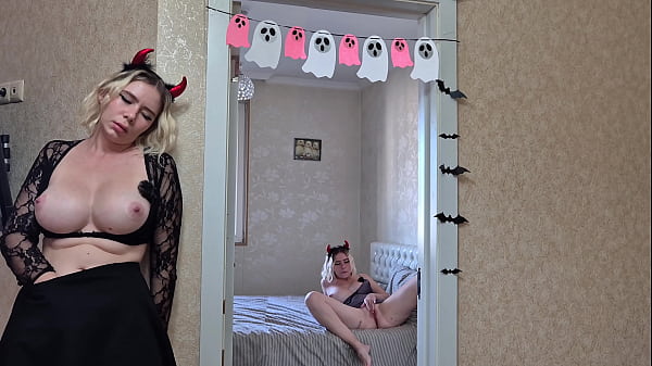 Caught My Best Friend Fingering &ndash; We Ended Up Cumming On Each Other&rsquo;s. Two girl masturbate together 