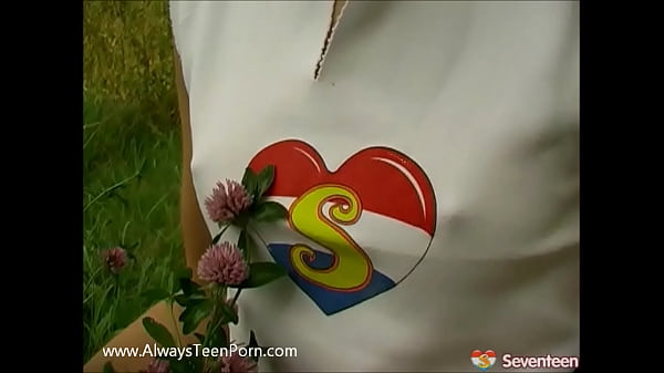 Lesley And Her Silver Dildo