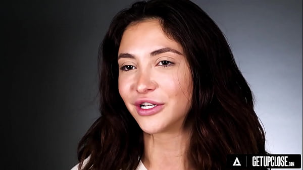 Play MP4 - UP CLOSE - How Women Orgasm With Petite Jane Wilde&excl; INTENSE EYE ROLLING HITACHI ORGASM&excl; FULL SCENE