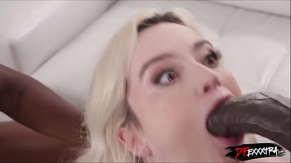 Play MP4 - Dayum Slim&comma; that won't work&excl; Too big&excl;