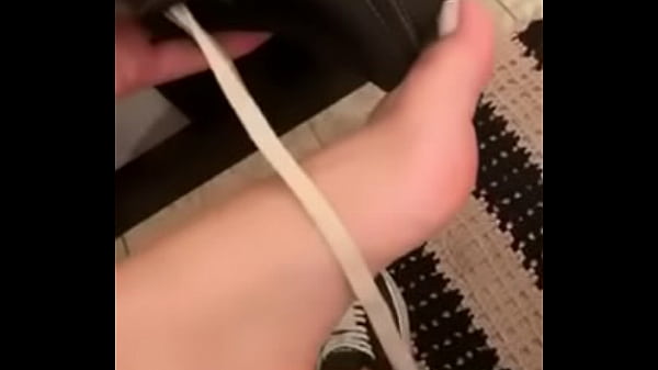 Tirando meus sapatos