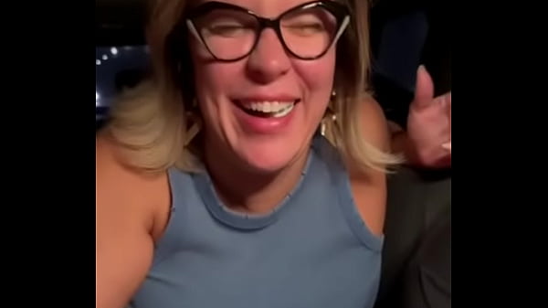 Peguei Um Uber Estava Insaci&aacute;vel De Tes&atilde;o Me Toquei Pra Ele V&ecirc; E Gozei Ele Olhando thumbnail