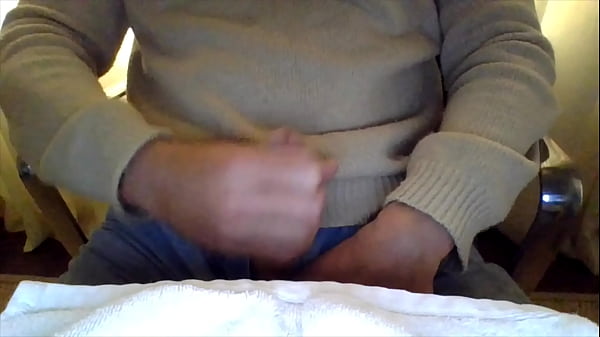 Fit_horny strokesto two big solo cumshots