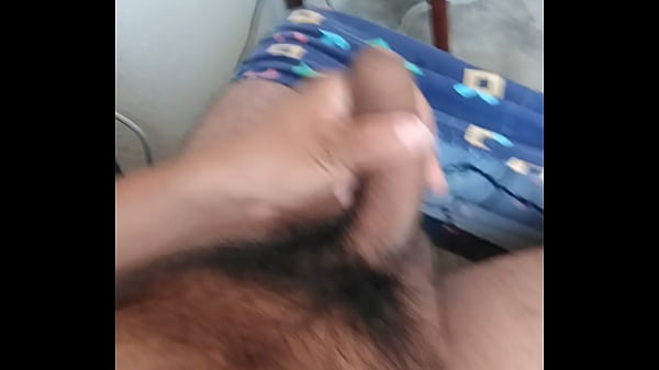 Me pajeo en la sala antes de que lleguen mis pap&aacute;s 