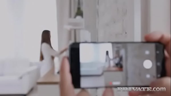 Teen Mary Rockdebuts_and endswith a_Creampie