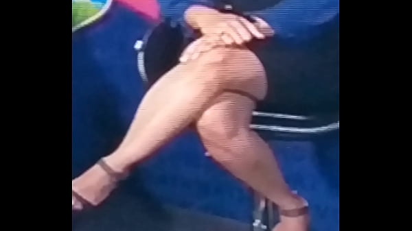 SPICY HOT INDIANTV ANCHOR CRICKET SHOW