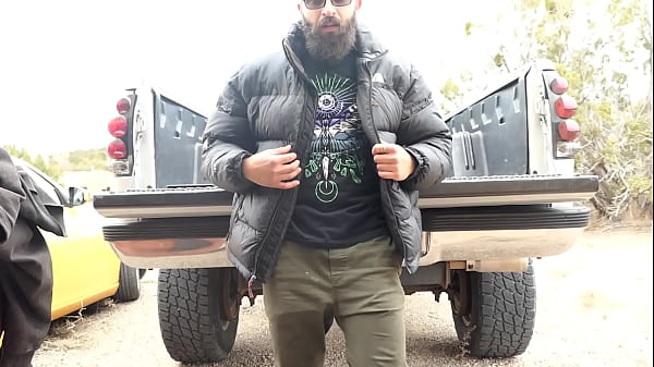 Risky Public Squirt thumbnail