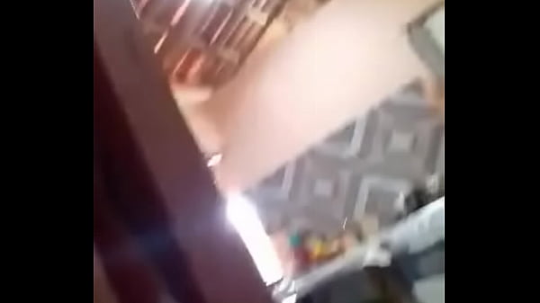 novinho favelado exibindo o pau 