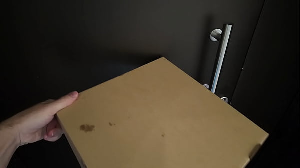 Nonton Milf Let Pizza Delivery Guy Suck Her Nipples Instead Of A Tip thumbnail