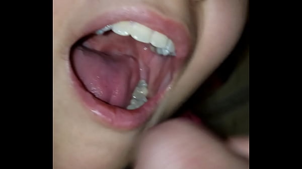Nonton Cum Shot Mouthful thumbnail