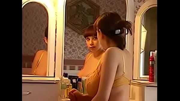 Nonton Yulia Nova - Huge Boobs And Tiny Waist thumbnail