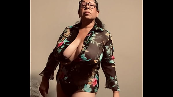 Nonton Bouncing Tits thumbnail