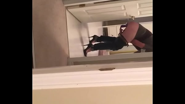 B1F1147A-9100-47C9-BF93-D4C2C42078BE.MOV 