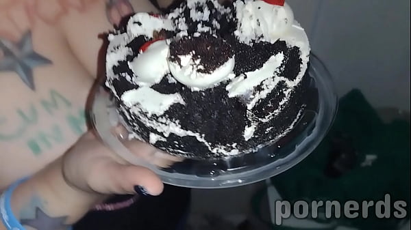 Play MP4 - Nasty slut Scarlett eats 11 loads on her Birthday Cake at adult video arcade&excl;