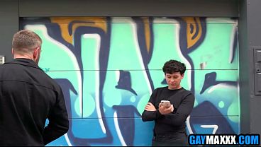 American Tourist Picks Up Local In Barcelona For Gay Sex 