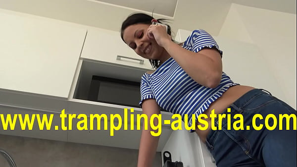 Madame carla t r a m p l e smirni