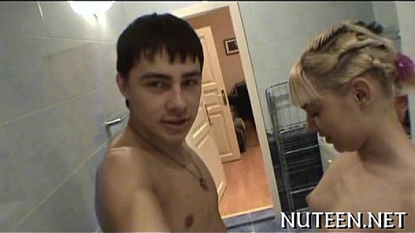 Teen doxy likes team fuck 