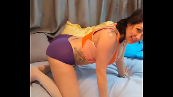 ️book me for a private skype show add now on skype to communicate with me and get notified when i'm availab 