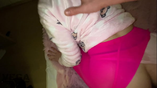 STEPSISTER TORE LEGGINGS & BOUNCING ON MYCOCK