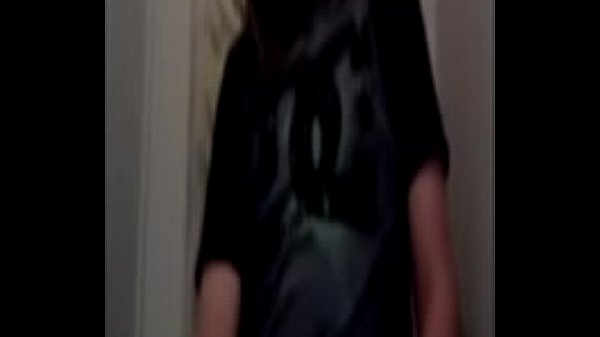 Play MP4 - 18-year-old Metalhead Male Masturbates