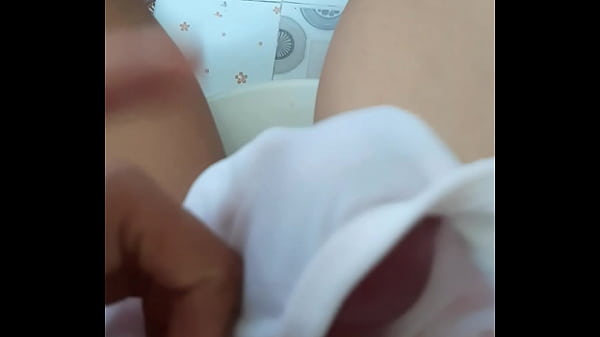 Thủ d&acirc_m với quần l&oacute_t mẹ