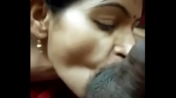Wife_sucking_my dick_and balls screams to fuck her inass