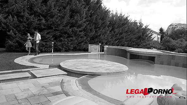 Nonton Petite Babe Tiffany Tatum Hardcore Fucked Balls Deep By The Pool Gp053 thumbnail