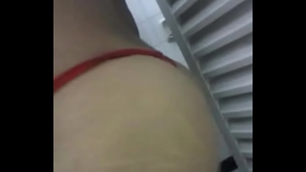 gay se de no cross calcinha posto exibindo gasolina 