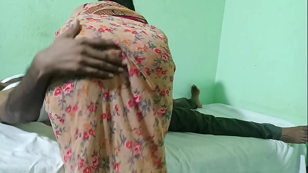 जब पति घर पे नहींथा_तो अपने देवरजी_के लन्ड चूस के मजे दिए