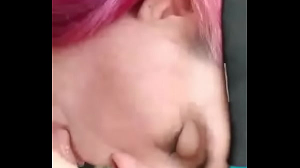 Girl_gives road head_pt 1