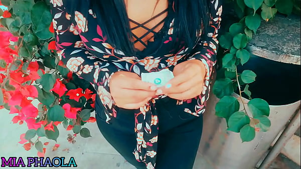 Sexo Por DINERO CAPITULO 14 OfreciendoDINERO_en La Calle A CULONAS HERMOSAS