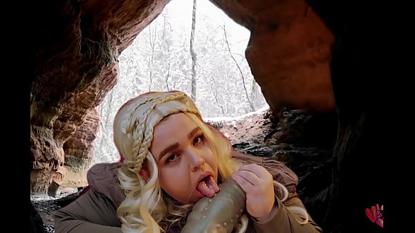 Mad Queen Sucks Off Her Bad Dragon Got thumbnail