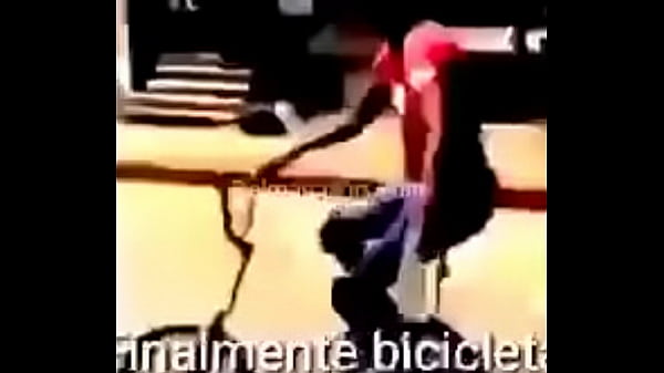 Nonton Fudendo Bike Trap thumbnail