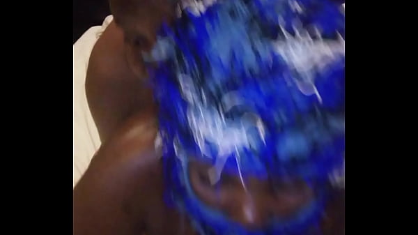 Play MP4 - Adult nursing with great joy