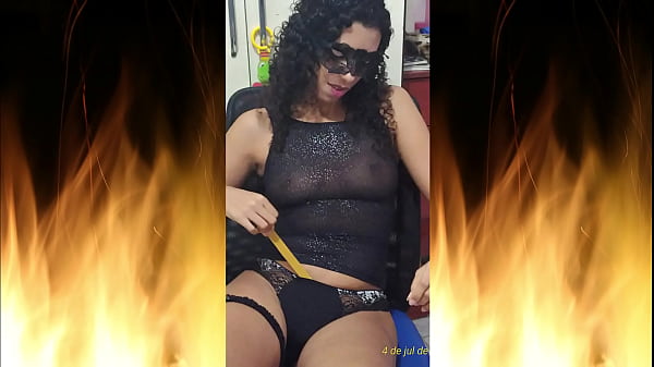 Montador de moveis socando gostoso