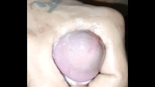 Durante lanoche me hago una paja_a mano cambiada_antes dedormir