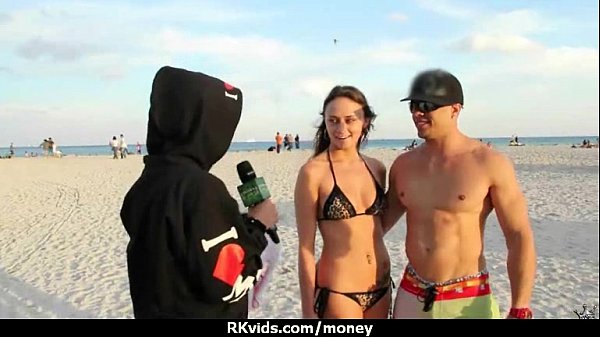 Amateur_girl accepts cash for sex from stranger_14