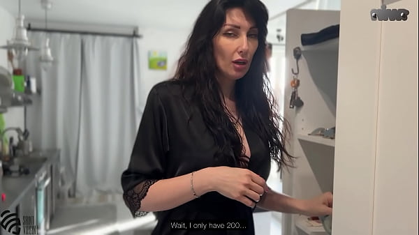 Play MP4 - hot milf sucked 2 dicks and got a mouthful of cum