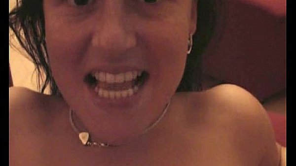 Amateur ass fucked brunette