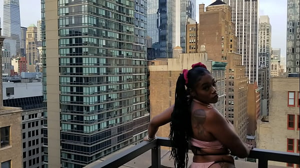 Play MP4 - BTS WITH ANASTASIA Dior MODELING