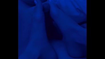 Barefoot Goddess Latenight FootjobTease