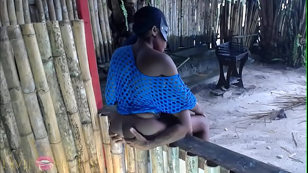 Baise &agrave; la plage partie 3 