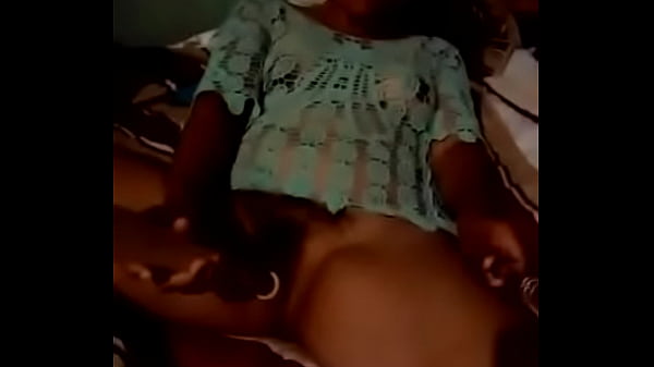 Le encanta meterse a dal&iacute; lo que encuentre 