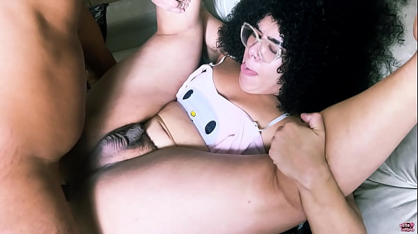 CHAMEI AMIGO PARA ME AJUDA A LIMPAR A CASA, PAGUEI USANDO MEU CU 