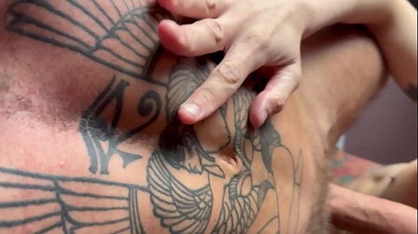 Play MP4 - TIAGO GA&Uacute;CHO - MUSCULAR BLONDE FUCKED - FULL ON RED