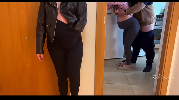 Embarazada Caliente Se Toca El Co&ntilde;o thumbnail