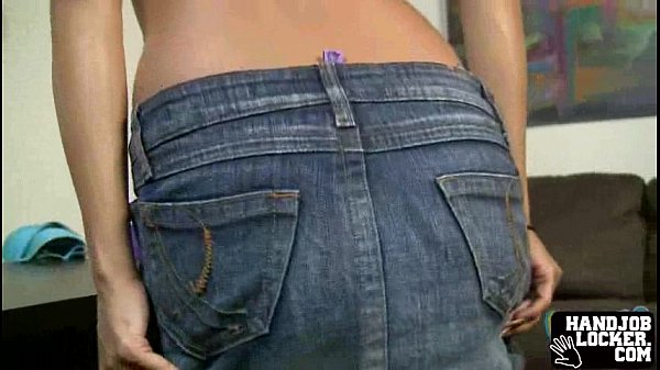 Pretty slut masturbates_and handjob