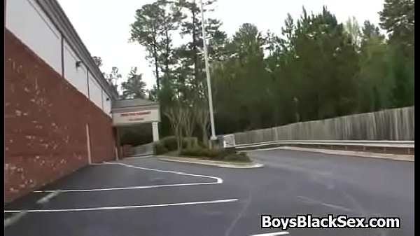 Black Muscular Gay Dude Fuck White Sexy Boy 04 thumbnail