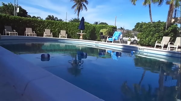 Nonton Maxxxloadz thumbnail